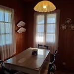 Casa De Madera Sobre El Mar * Nigran