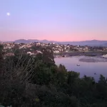 Casa De Madera Sobre El Mar * Nigrán