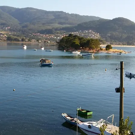 Casa De Madera Sobre El Mar Hébergement de vacances Nigrán