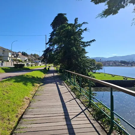Casa De Madera Sobre El Mar Ferienhaus