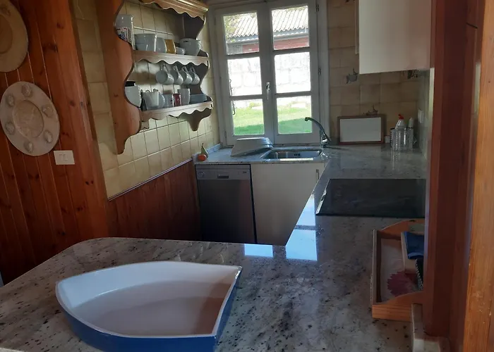 Casa De Madera Sobre El Mar * Nigrán