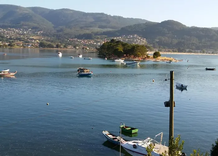 Casa De Madera Sobre El Mar Tatil Evi Nigrán