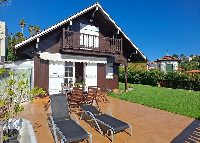 Casa De Madera Sobre El Mar Tatil Evi Nigrán