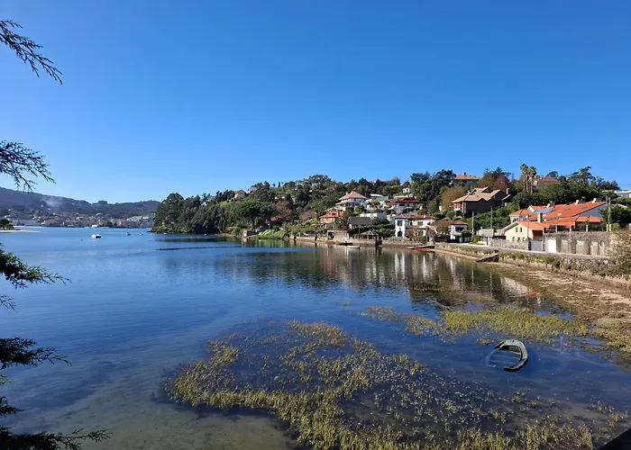 Casa De Madera Sobre El Mar *