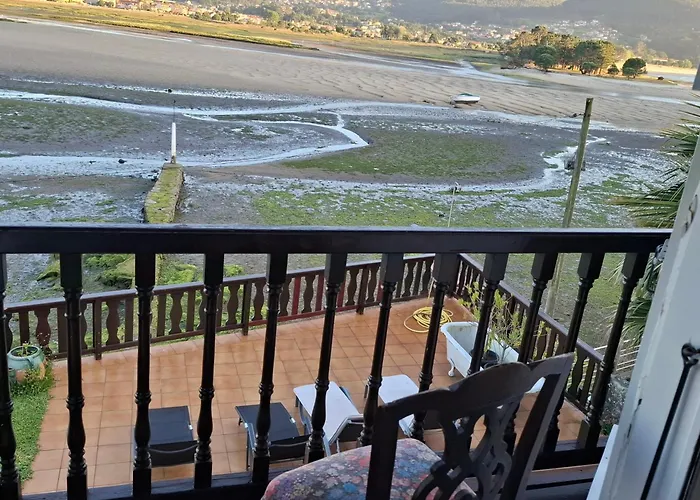 Casa De Madera Sobre El Mar Tatil Evi Nigrán